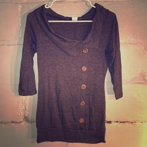 3/4 sleeve “button up” top